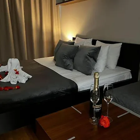 Charming Flat Next To Old Town And Harbor Appartement